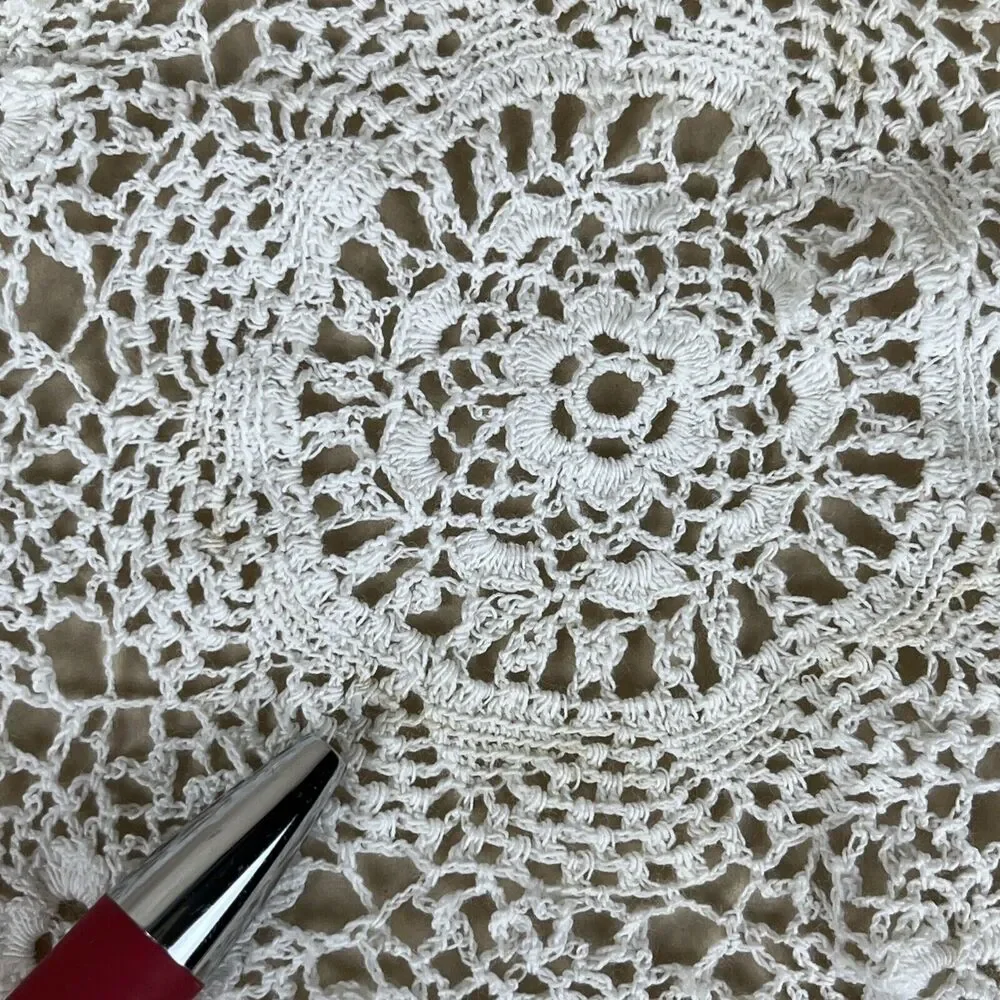Vintage Ruffled Doily White & Ivory Set Of‎ 6 13”/5.5”